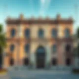 Exterior view of قصر الهند showcasing intricate architectural details
